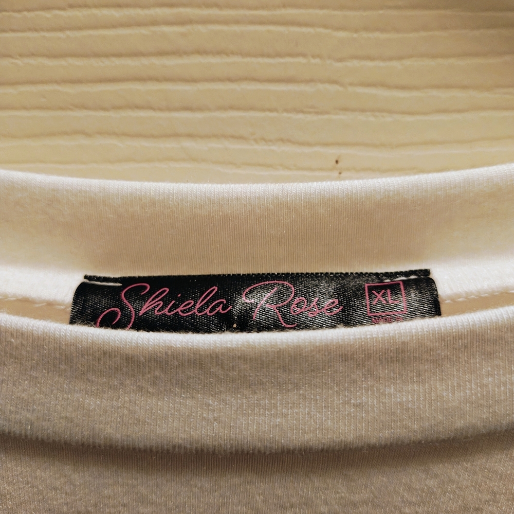 Shiela Rose White & Pink T-Shirt